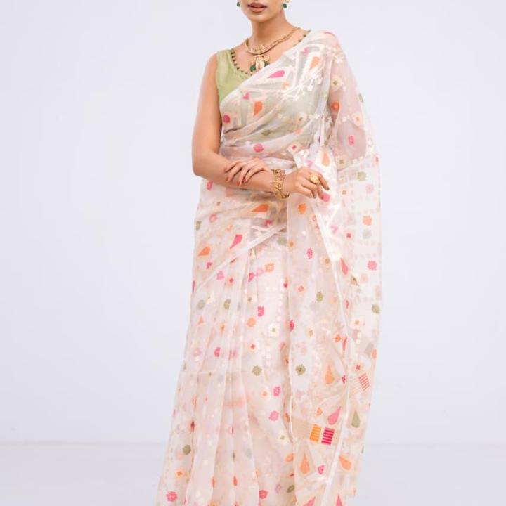 Oitri Saree